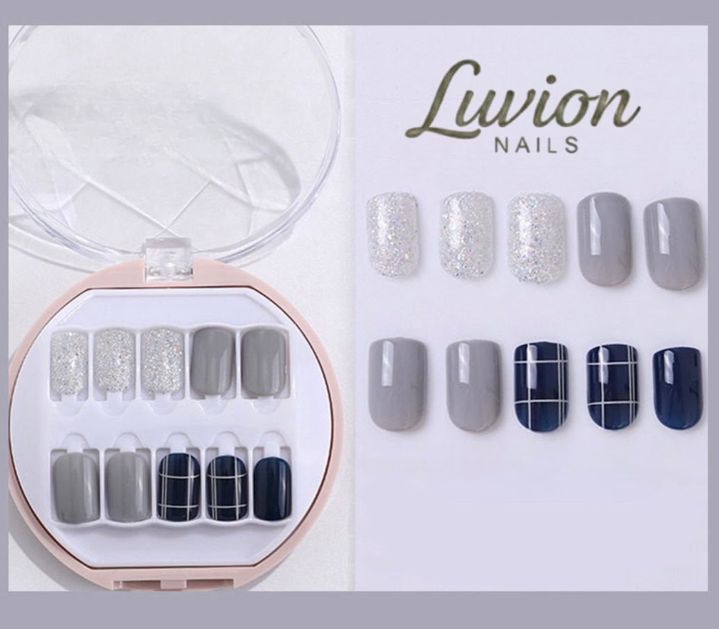 Luvion Nails Designer Series – Midnight Plaid & Silver Dust Luxury Press-On Nails (24 Pcs)